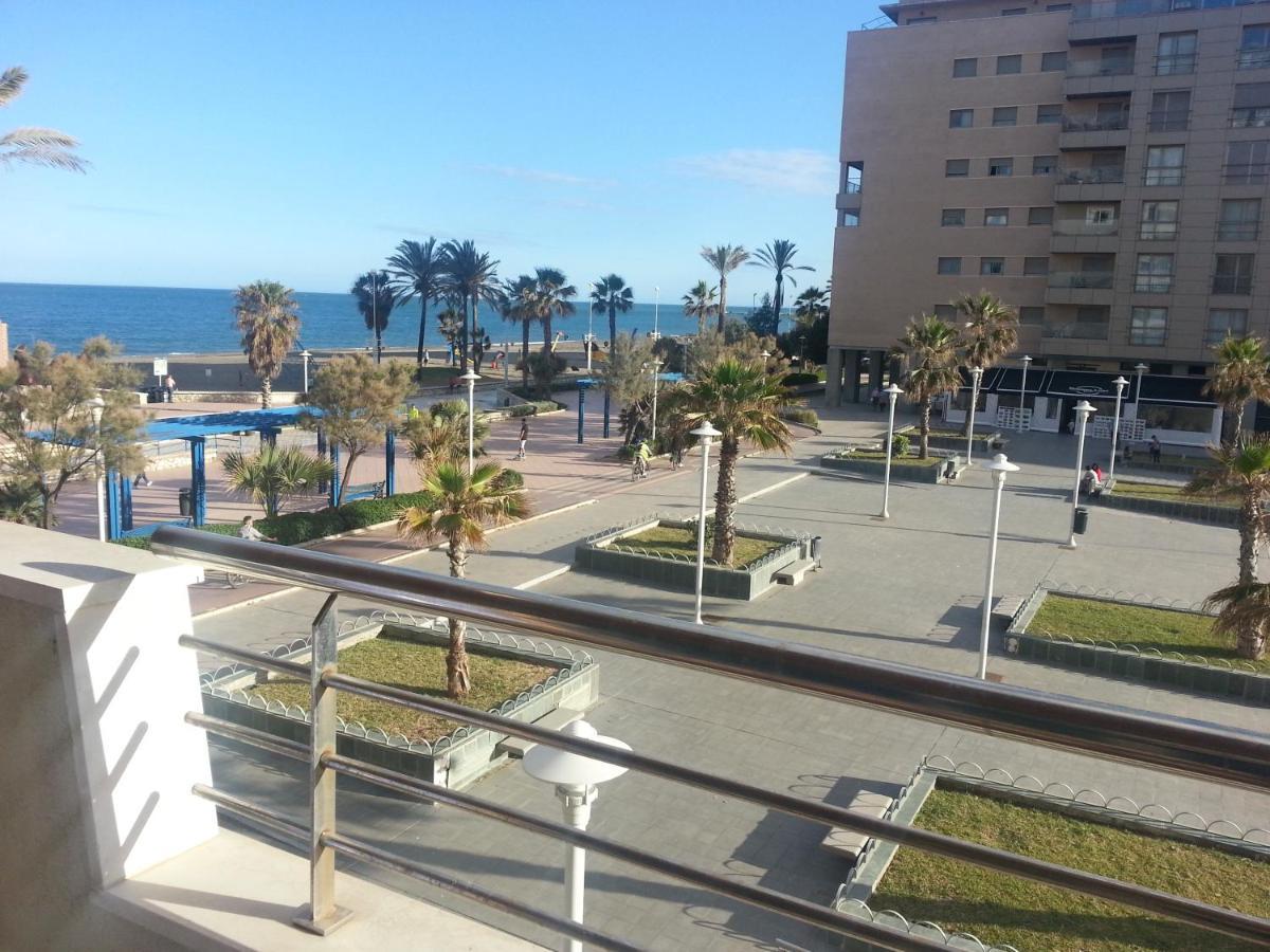 Paseo Maritimo Antonio Banderas Apartment Malaga Exterior photo